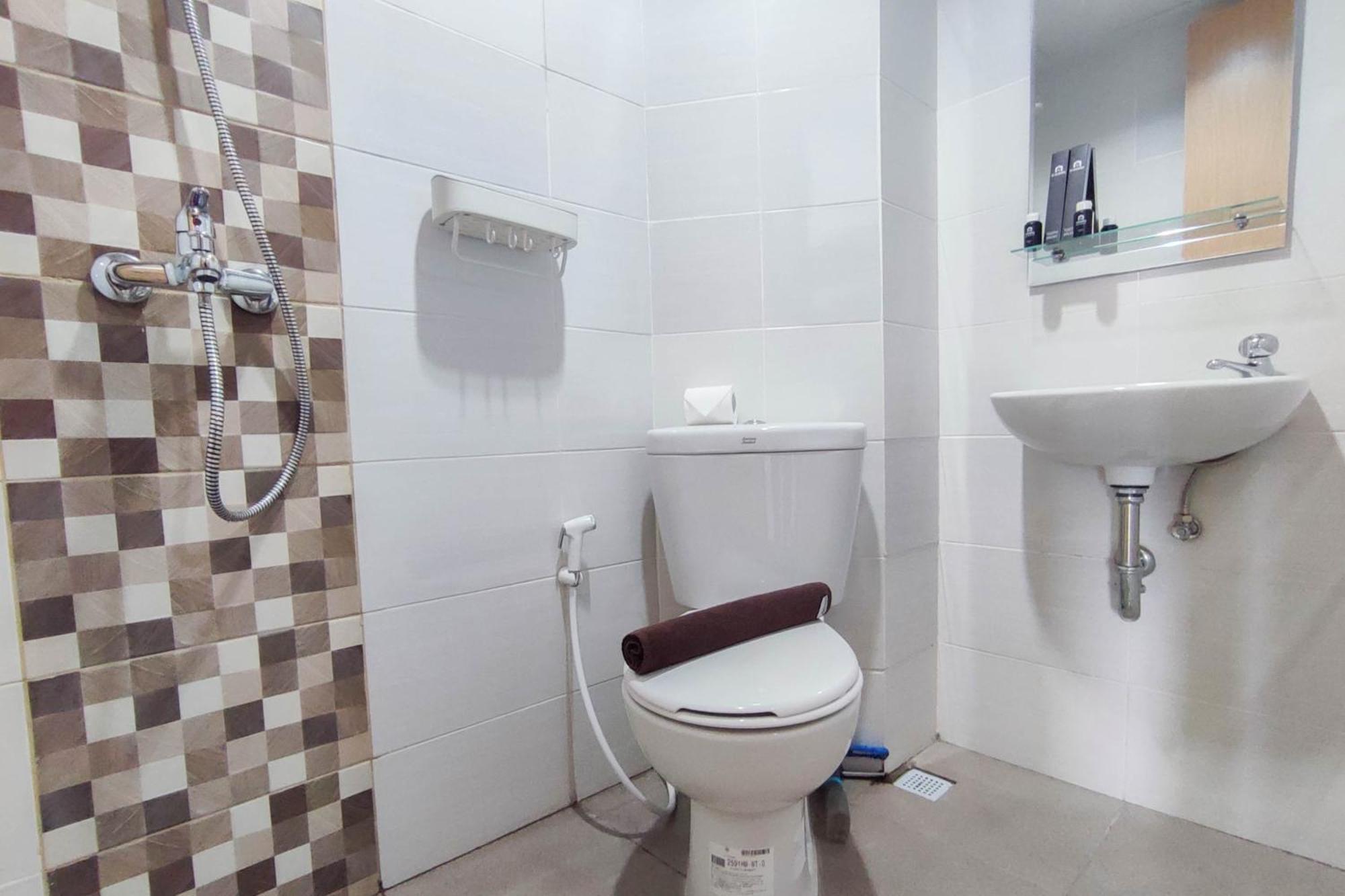 Best Deal And Comfortable 1Br The Alton Apartment By Travelio Semarang Exterior foto